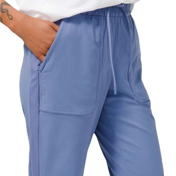 Lululemon Beyond The Studio Jogger Pants Womens Size 6 Water Drop Blue High Rise - Picture 15 of 16